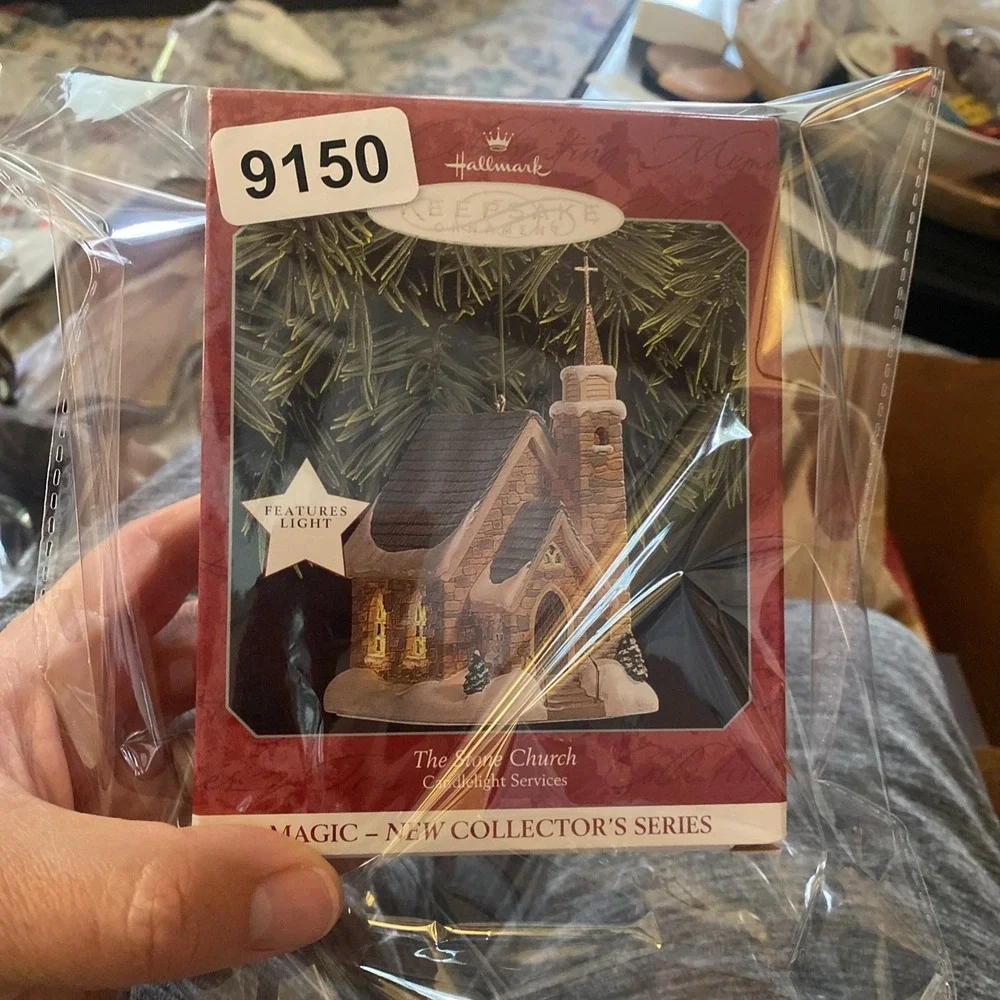 Hallmark Keepsake Ornament Candlelight Services Series The Stone Church 1998